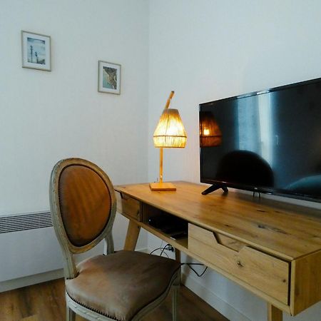 Chambre D'Hote L'Oree Des Buis Vouille  Bagian luar foto