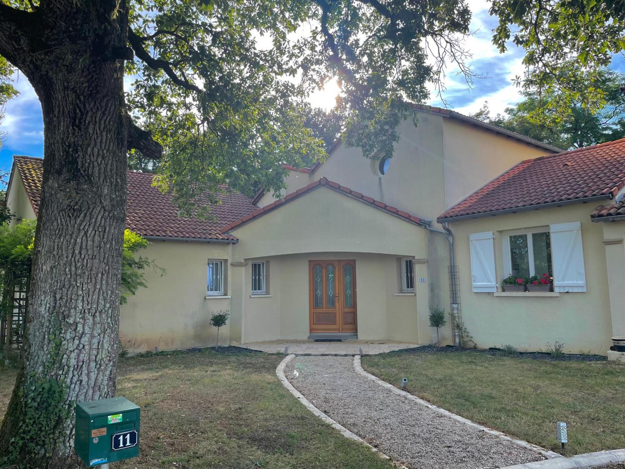 Chambre D'Hote L'Oree Des Buis Vouille  Bagian luar foto